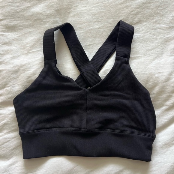 ALO Yoga Tops - ALO Yoga Black Ribbed Sports Bra